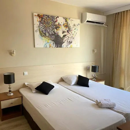 Primavera 2 Aparthotel 2*